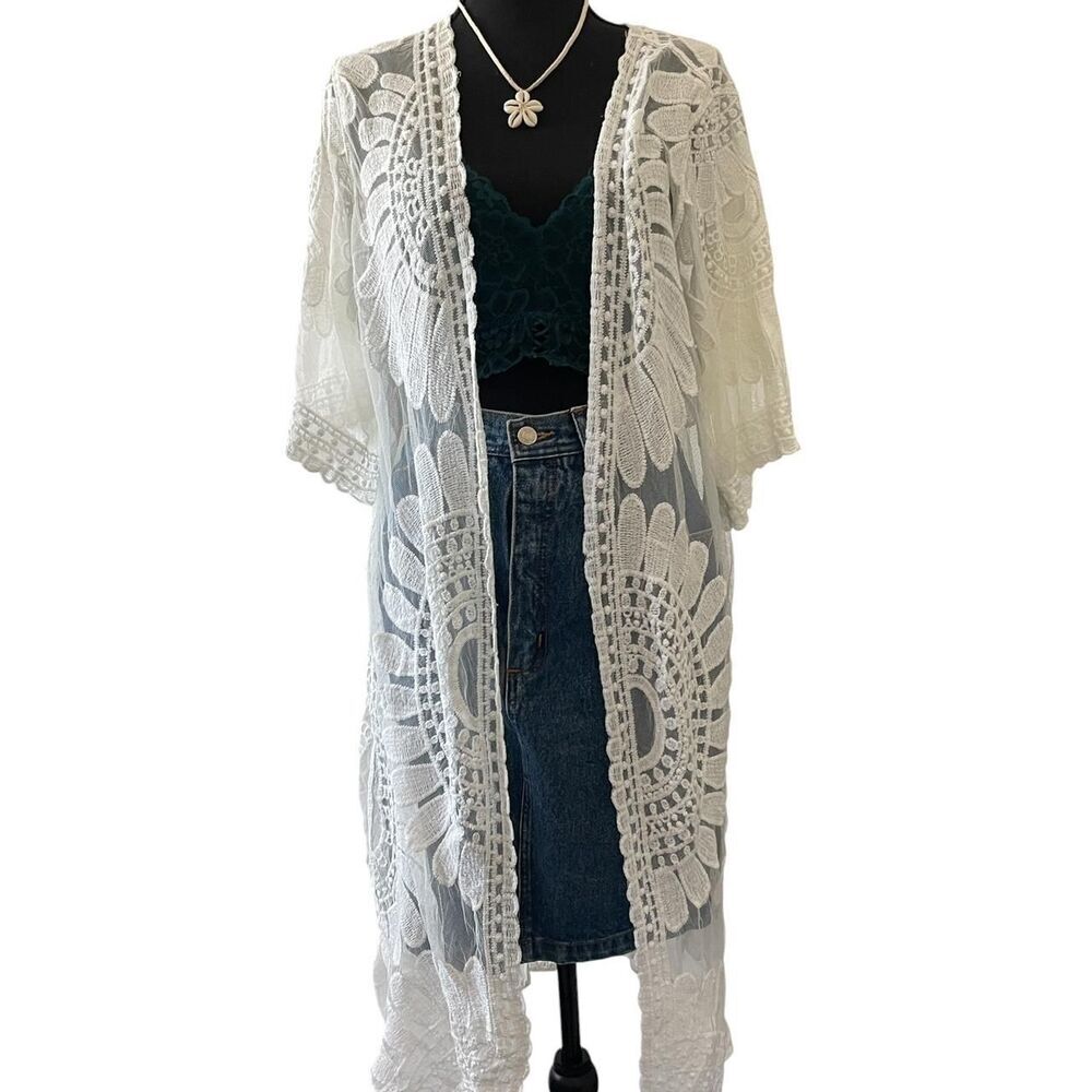 Rebellious-fashion Women's White and Cream Top - Picture 4 of 6